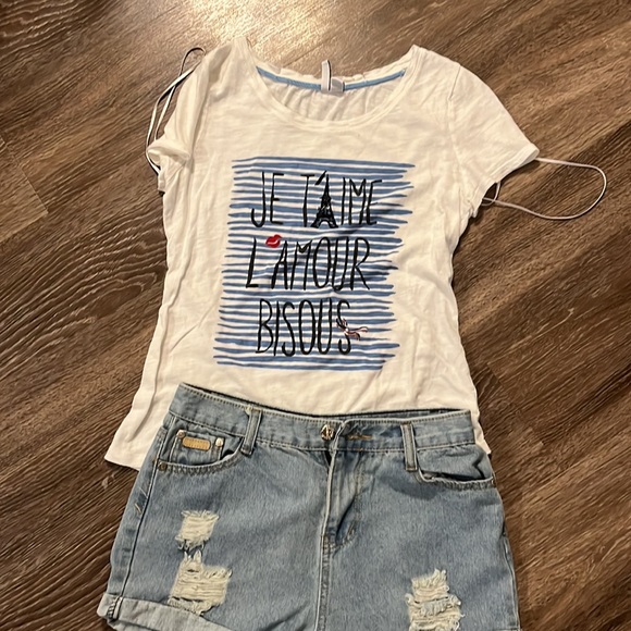 Distressed jean shorts plus free bonus - Picture 5 of 5